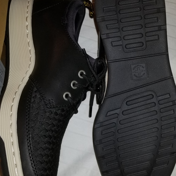 Black Sneakers - Picture 5 of 7